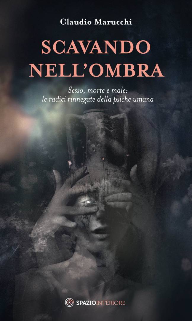 SCAVANDO NELL'OMBRA